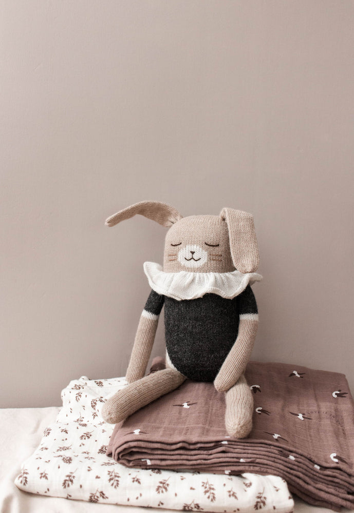 Main Sauvage | Knuffel | large bunny knit black