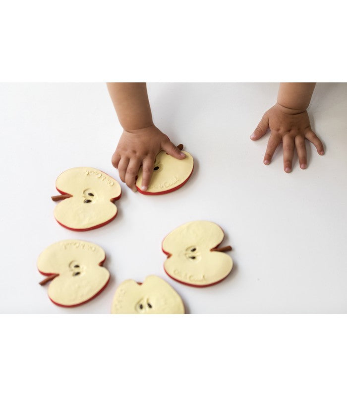 Oli & Carol | Speelgoed bad | Pepita the Apple